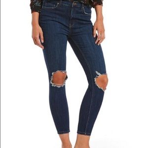 Free People busted Knee Skinny Jean